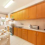 B77 - River View Apartment In Lagos
